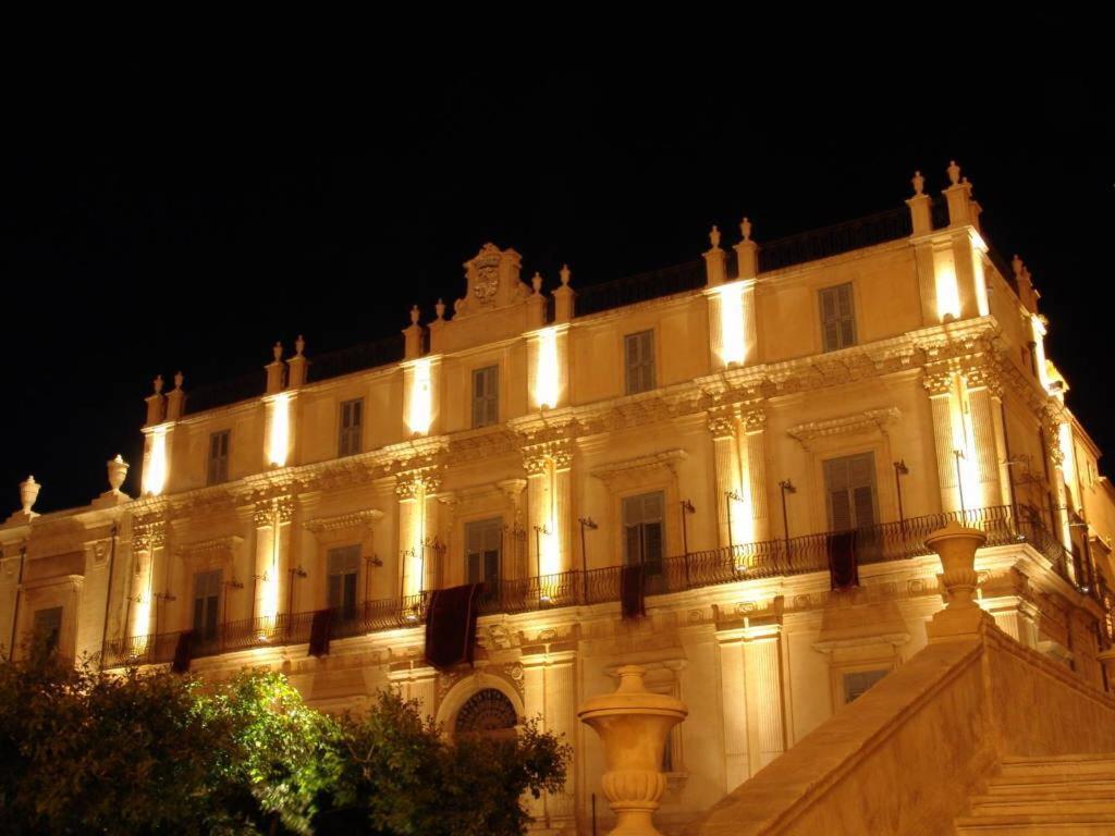 Landolina Palace Hotel Ното Экстерьер фото
